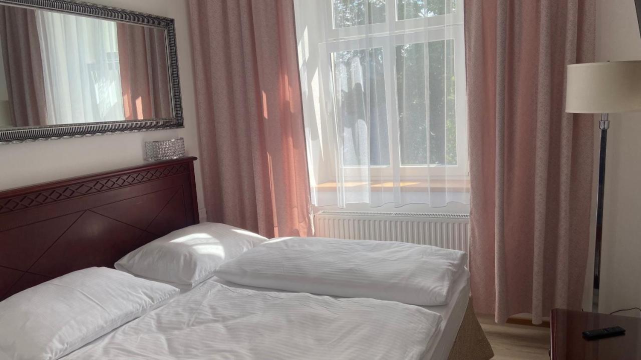 Aparthotel Slezak Litomyšl Eksteriør bilde