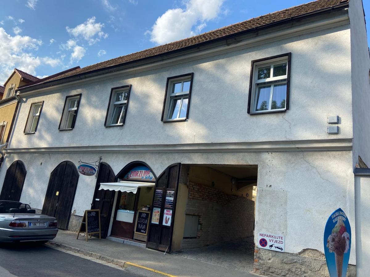 Aparthotel Slezak Litomyšl Eksteriør bilde